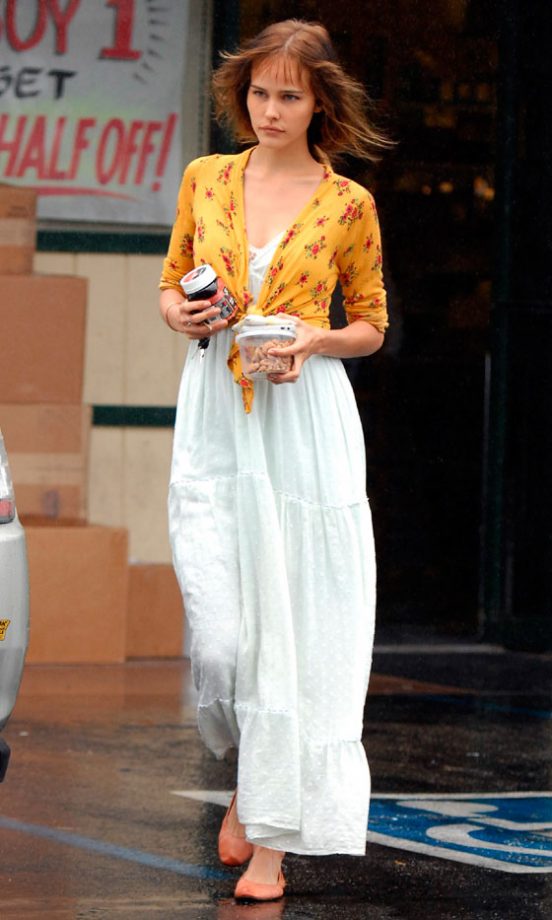 Isabel Lucas Rocked Another Fab Maxi Skirt Out And About In LA, 2010