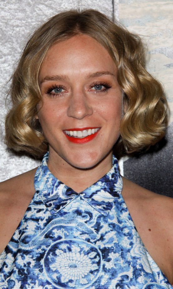 Style Chameleon Chloë Sevigny Chooses An Orangey Red Lipstick To Complement Her Skin Tone, January 2011