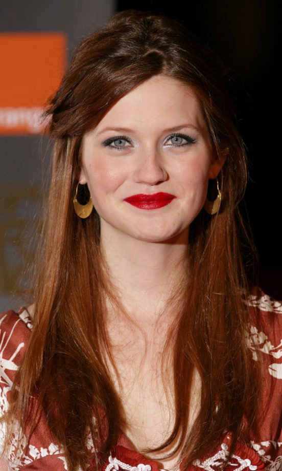 Harry Potter Star Bonnie Wright Creates A Sophisticated Look With The Help Of A Bold Red Lip, February 2011