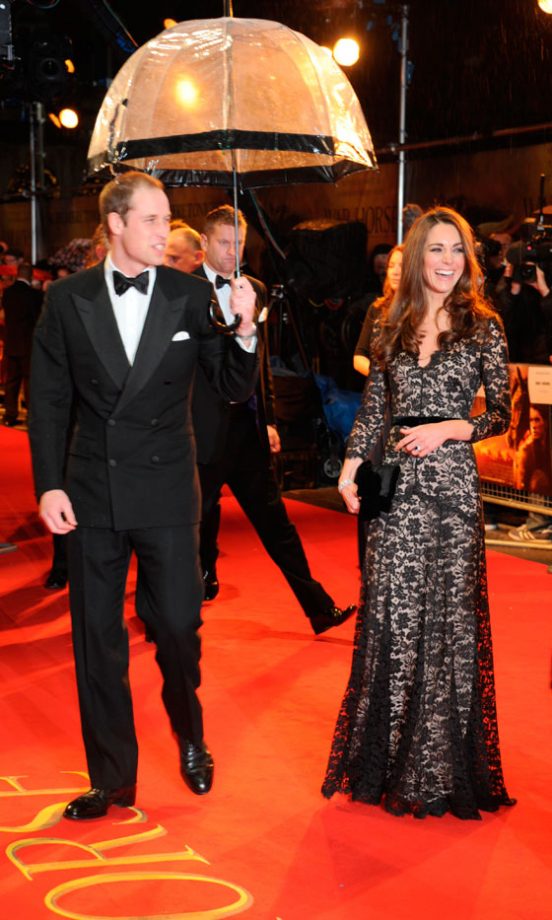 Prince William And Kate Middleton Braved The Rain In London For The War Horse Premiere, 2012