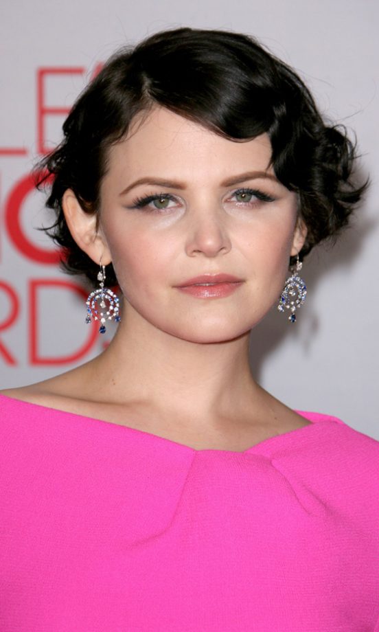 Ginnifer Goodwin Rocked A Vintage Waved Hairstyle At The People's Choice Awards 2012