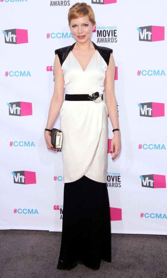 Michelle Williams Went Mono In Chanel At The Critics Choice Movie Awards 2012