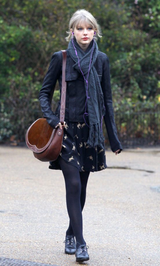 Taylor Swift Rocked A Dress By Asos On A Stroll Around Hyde Park
