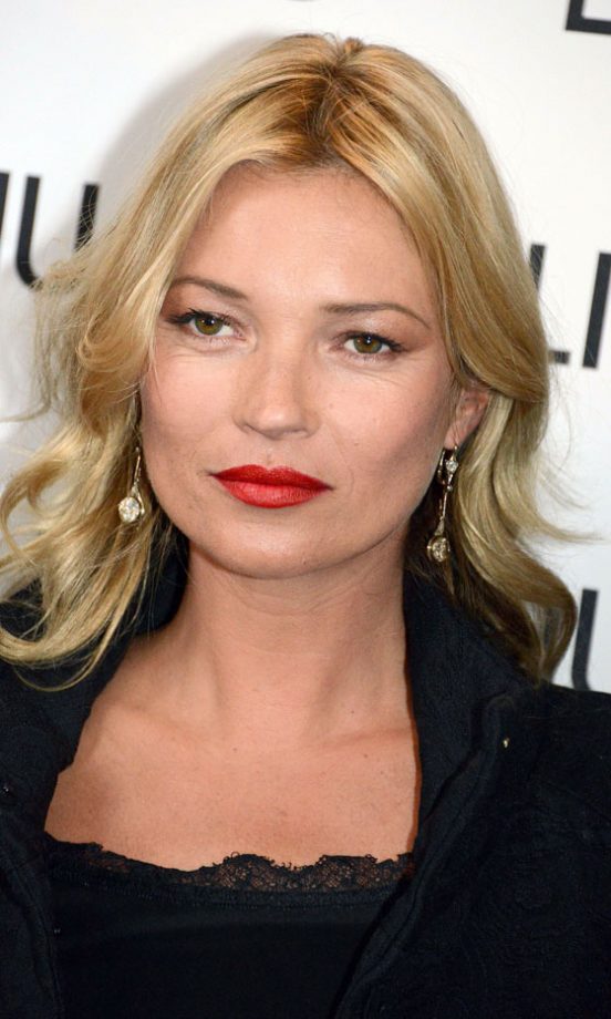 Kate Moss Looked Striking With Bold Red Lips At The Liu Jo