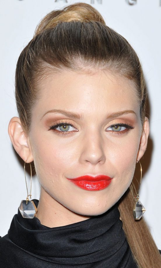 Anna-Lynne McCord Looked Striking With Bold Red Lips At The Lloyd Klein Show