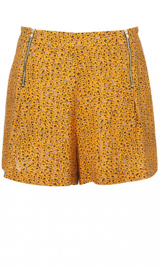 Topshop Grunge Ditsy Floral Short, £35