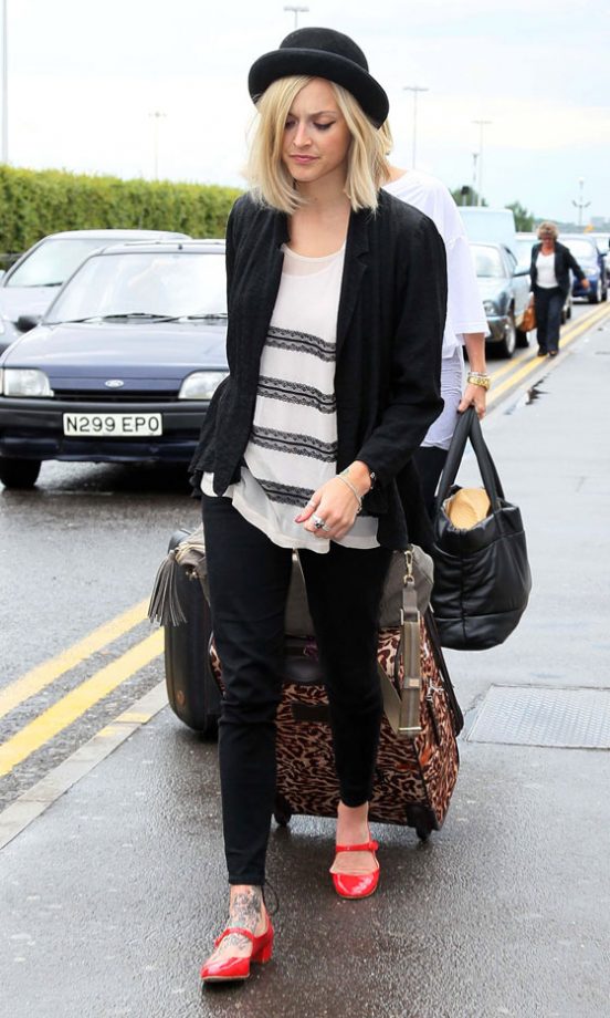 Fearne Cotton Knows That Layering Is The Key To A Comfy Yet Chic Airport Outfit, 2011