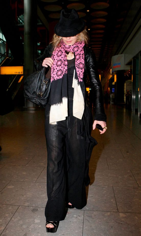Madonna Plans To Arrive Incognito At Heathrow Airport, June 2010