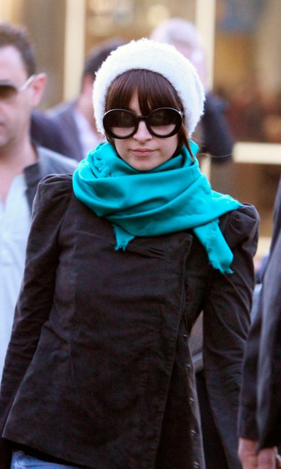 Nicole Richie Wraps Up Warm At Sydney Airport, June 2010