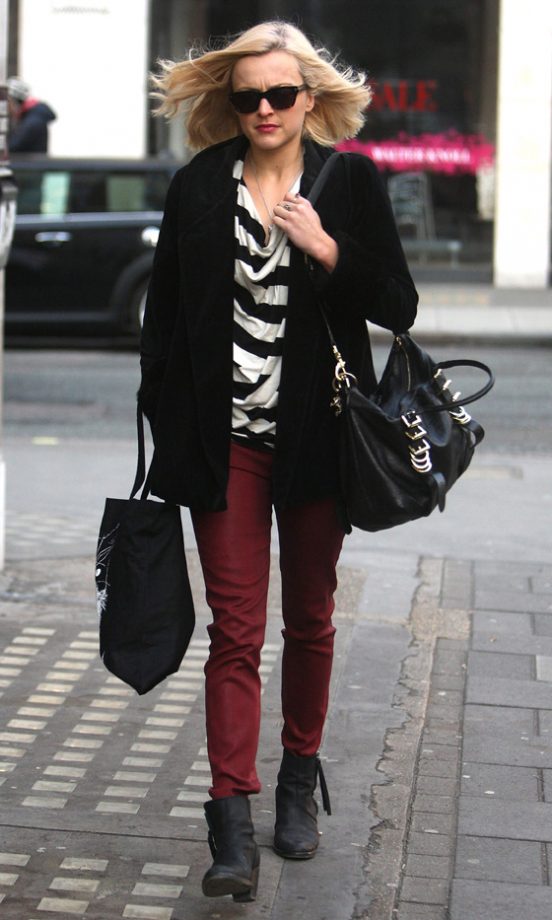 Fearne Cotton Made Her Way To Work Looking Casually Cool, 2012