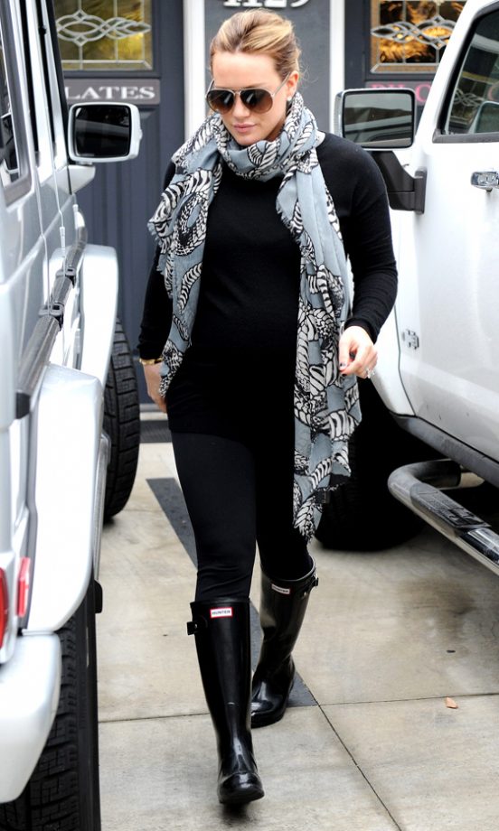 Pregnant Hilary Duff Worked Hunter Wellies Over In LA, 2012
