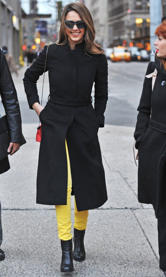 Jessica Alba Strolled The Streets Of NYC In Laid Back Style, 2012