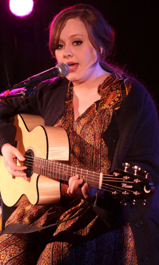 Adele Took A Laid Back Approach In A Loose Dress And Ponytail For An Intimate Gig. 2009