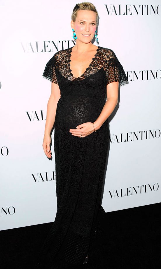 Molly Sims Shows Off Her Bump In A Floor Length Gown