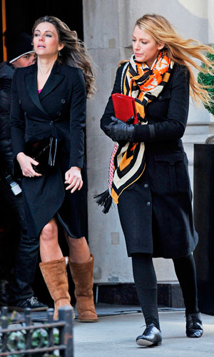 Elizabeth Hurley And Blake Lively In Matching Winter Coats On The Set Of Gossip Girl, 2012
