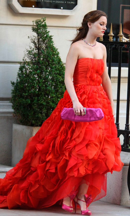 Leighton Meester As Blair Waldorf Dressed In Oscar De La Renta In Paris, 2010