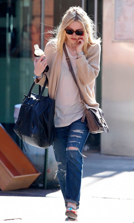 Dakota Fanning Out And About, New York, 2011