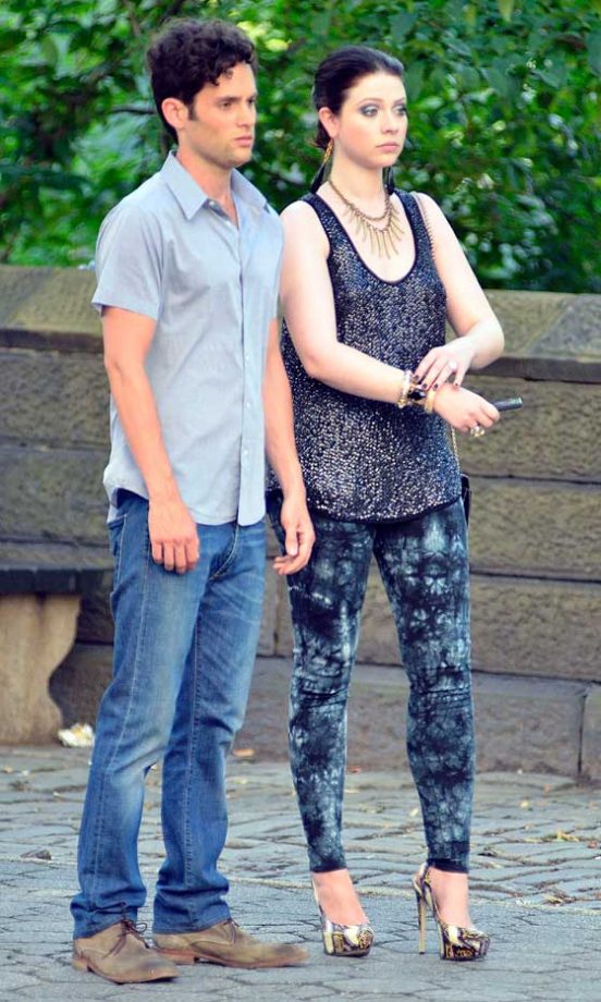 Michelle Trachtenberg And Penn Badgley On The Set Off Gossip Girl In New York, July 2012