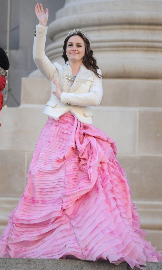 Leighton Meester Wowed In Oscar De La Renta On The Gossip Girl Set 2012