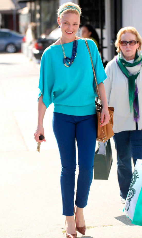 Katherine Heigl Beams In A Turquoise Jumper 2012