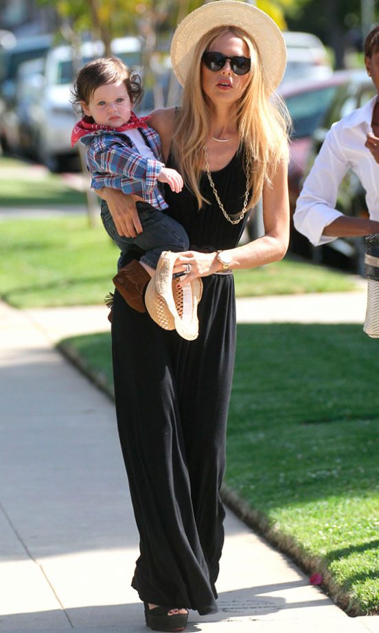 Rachel Zoe Shows Off Her Style Credentials With A Simple Maxi, 2012