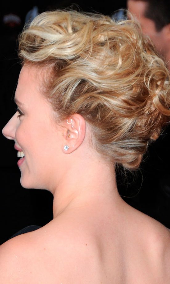 Scarlett Johansson Simply Smoulders With Her Wavy Up-Do, 2012