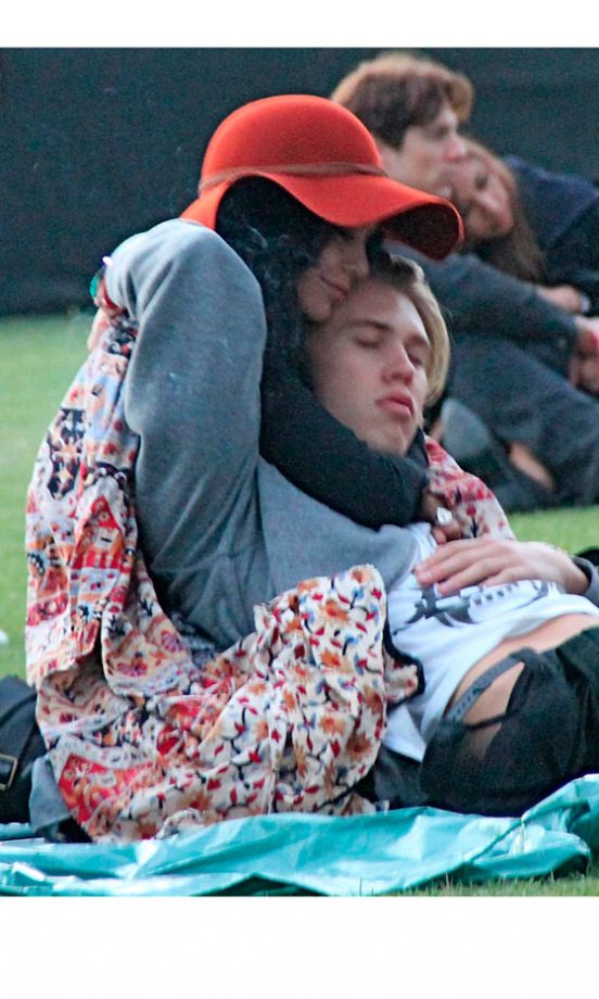 Vanessa Hudgens Cosies Up To Her Boyfriend In A Flame Hat And Paisley Maxi, Hippie Chic!, 2012