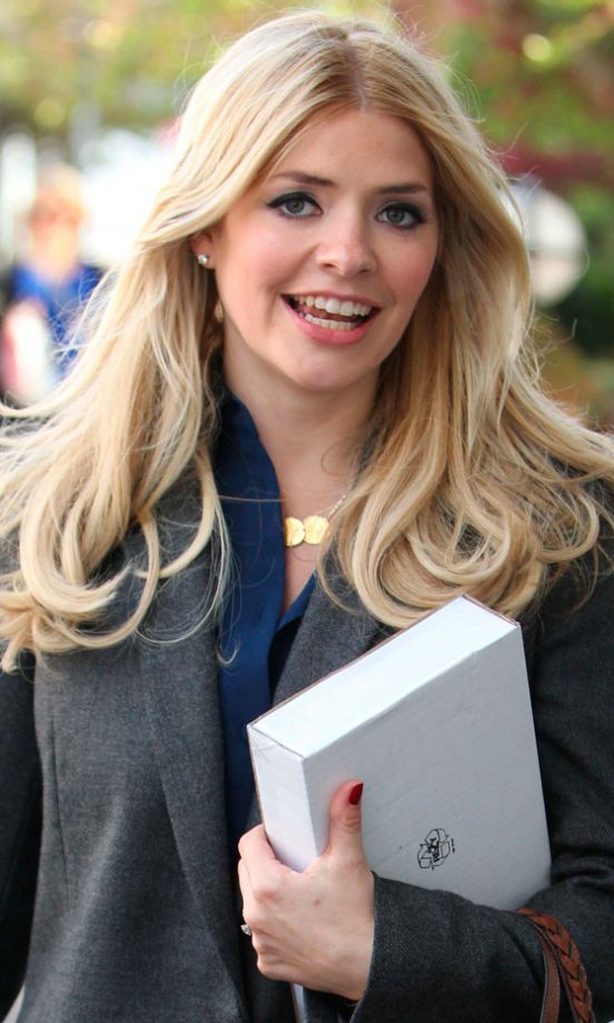 Holly Willoughby Adds Glamour To A Daytime Look With Her Gentle Waves, 2012