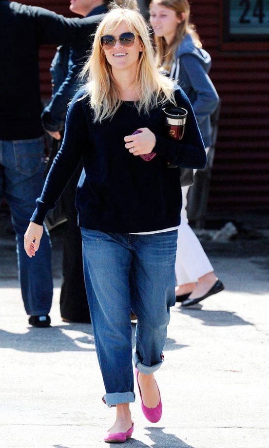 Reese Witherspoon Does Downtime In Rolled Up Boyfriend Jeans, 2012