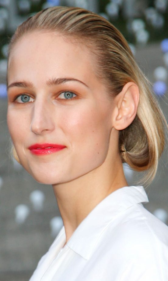 Leelee Sobieski Rocks Vintage Glamour With This Slicked Back Look, 2012