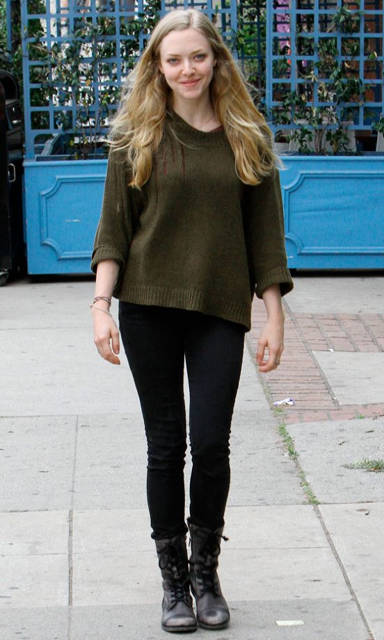 Amanda Seyfried Nails The Downtime Look In Military Boots, 2012