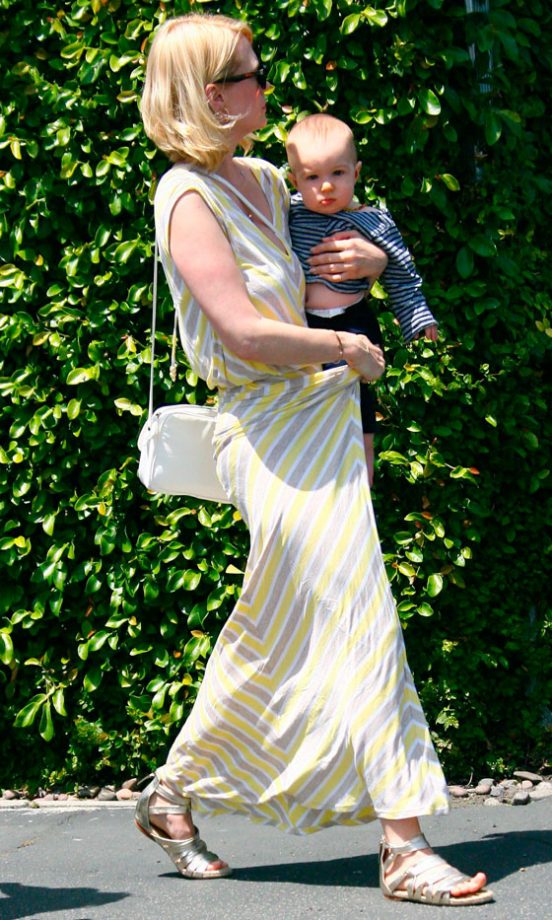 January Jones Rocked A Casual Maxi Dress And Summer Sandals, 2012