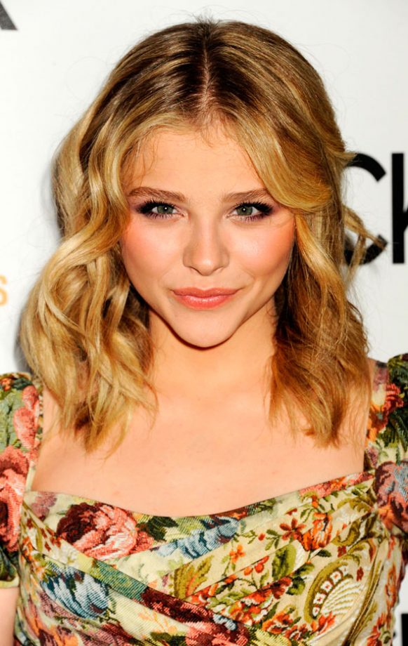 Chloe Moretz Worked The Prettiest Golden Curls Ever, 2012