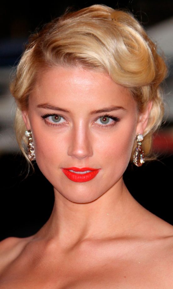 Amber Heard Looked Every Inch The Hollywood Bombshell At The Met Ball 2012