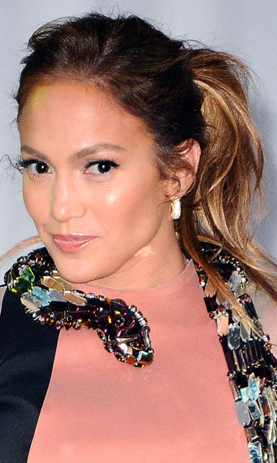 Jennifer Lopez Ensured All Eyes Were On Her Killer Dress With A Messy Ponytail, 2012