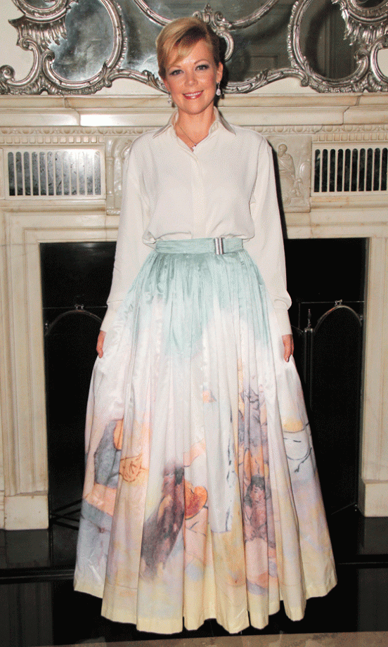 Emily Bergl Hit The Graphic Print Trend On The Head In This Gorgeous Maxi Skirt, 2012