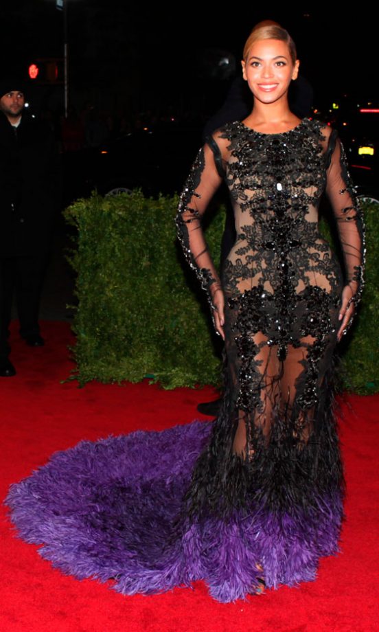 Beyoncé Sizzled In This Skintight Lace Dress With Statement Purple Train At The Met Ball 2012