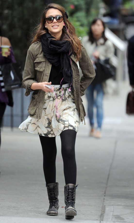 Jessica Alba - The Queen Of Casual Fashion - Out In NYC, 2012