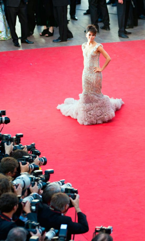 Eva Longoria Wowed The Paparazzi At The 65th Cannes Film Festival, 2012