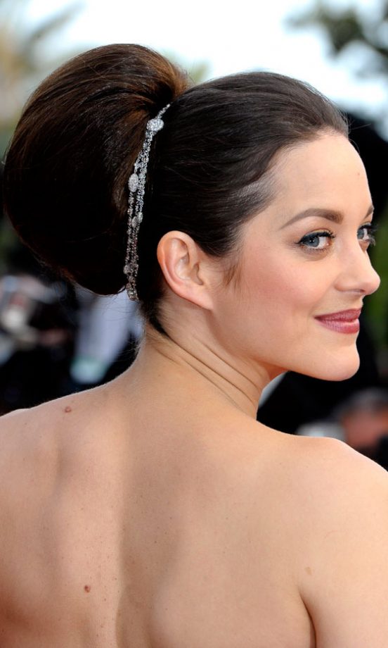 Marion Cotillard Wowed With An Oversized Bun At Cannes, 2012