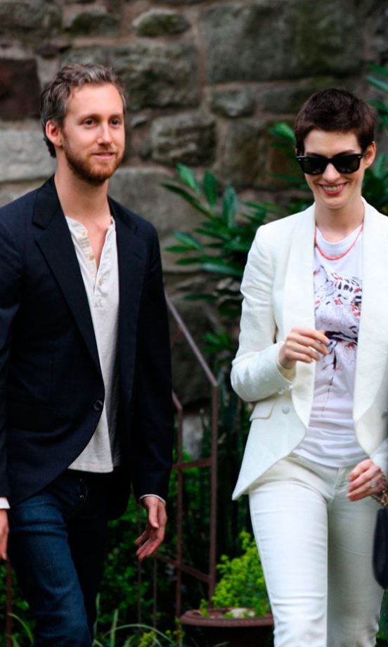 Anne Hatheaway And Adam Shulman At Stella McCartney's Spring 2012 Presentation In New York