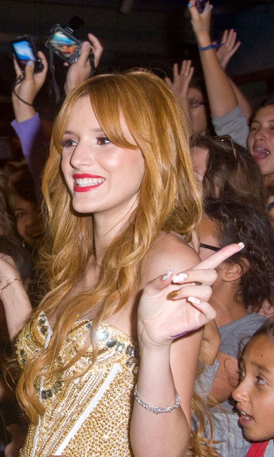 Bella Thorne At The Teen Choice Awards 2012