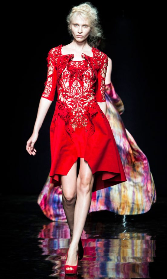 Yin Yiqing Show At Paris Haute Couture Fashion Week, 2012