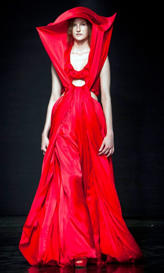Yin Yiqing Show At Paris Haute Couture Fashion Week, 2012