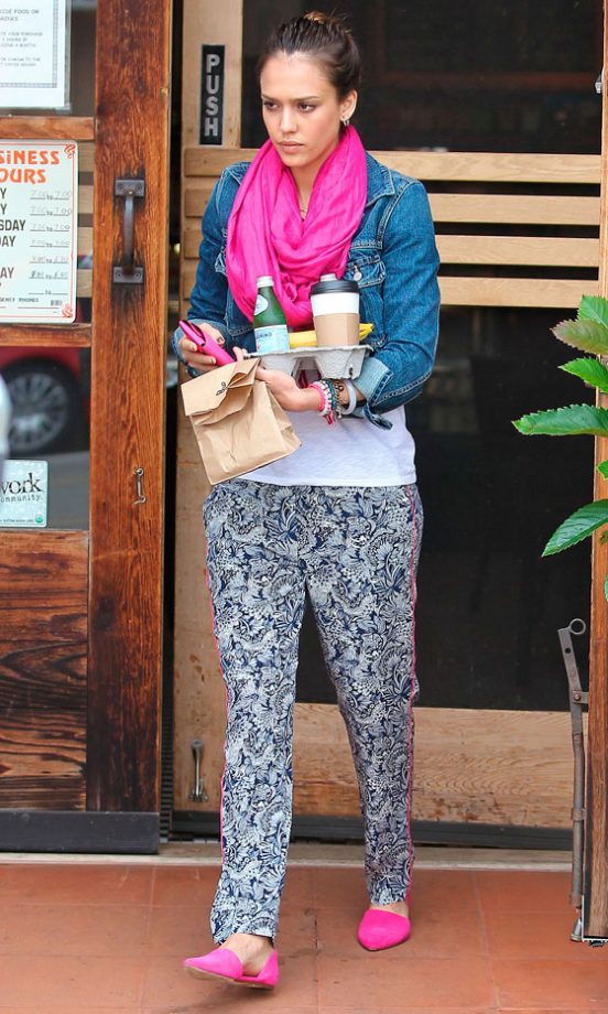 Jessica Alba Out In LA, 2012