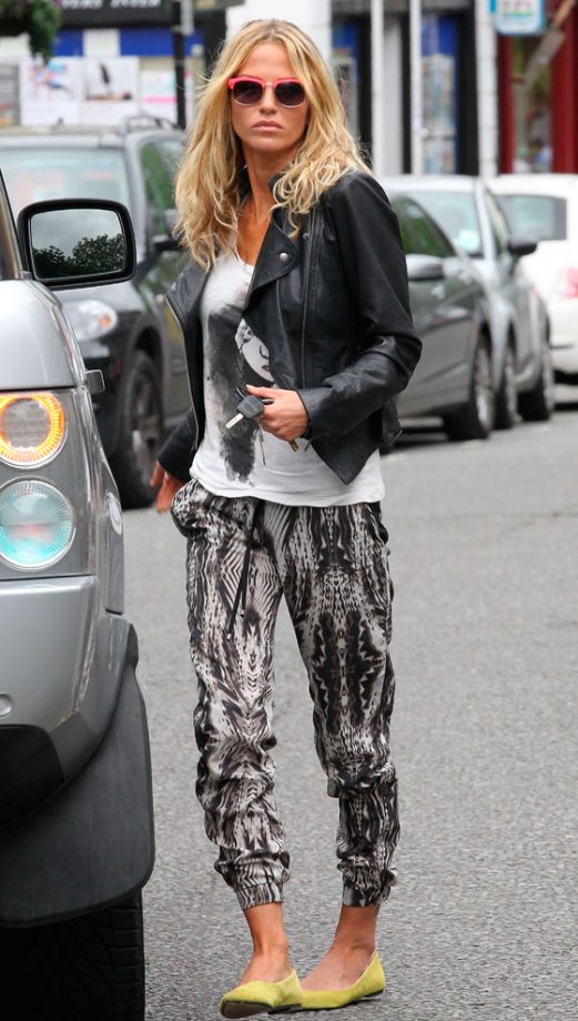 Sarah Harding Out In London, 2012