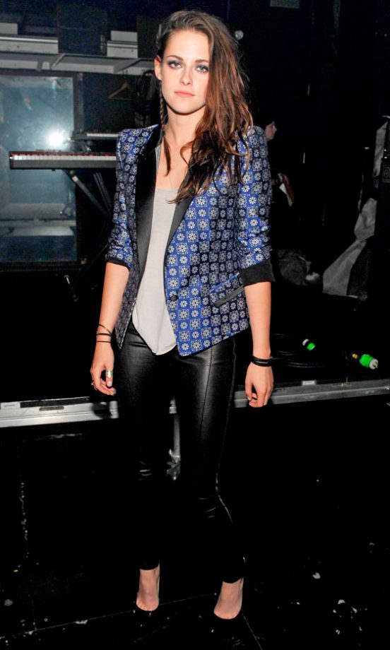 Kristen Stewart In Roberto Cavalli At The Teen Choice Awards 2012