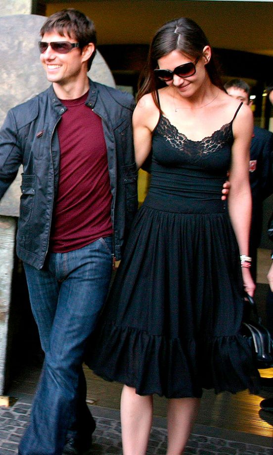 Katie Holmes Bags Herself A Movie Star Boyfriend In Tom Cruise, 2005