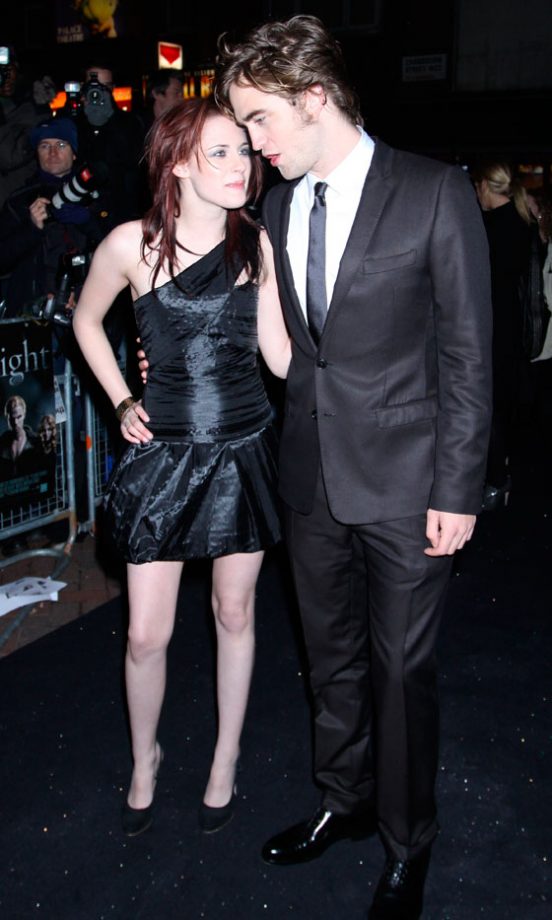 Robert Pattinson And Kristen Stewart At The Twilight Film Premiere In London, 2008