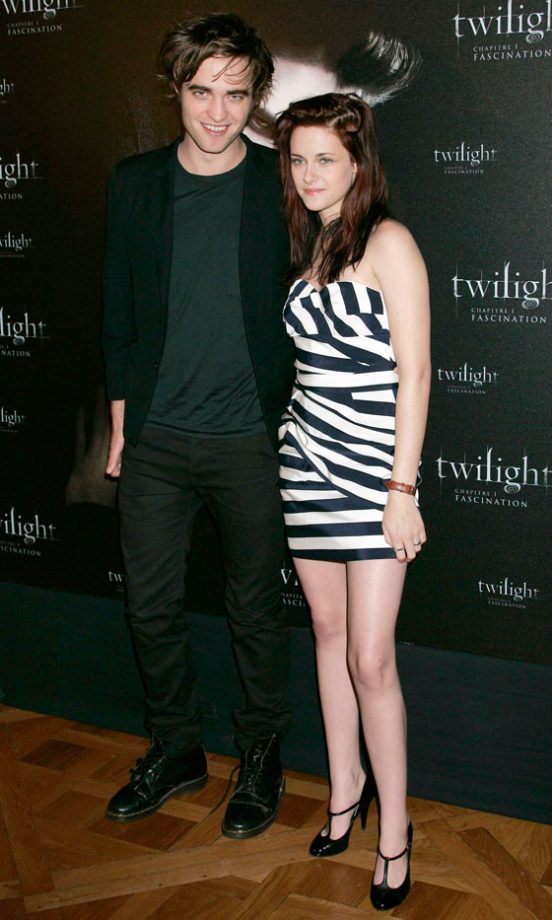Robert Pattinson And Kristen Stewart At The Twilight Photocall In Paris, 2008
